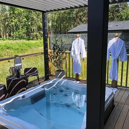 Hollicarrs - The Rushes * Riccall